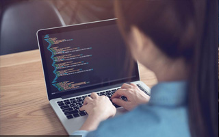 永新 api php源码,下载的php源码怎么运行呢？